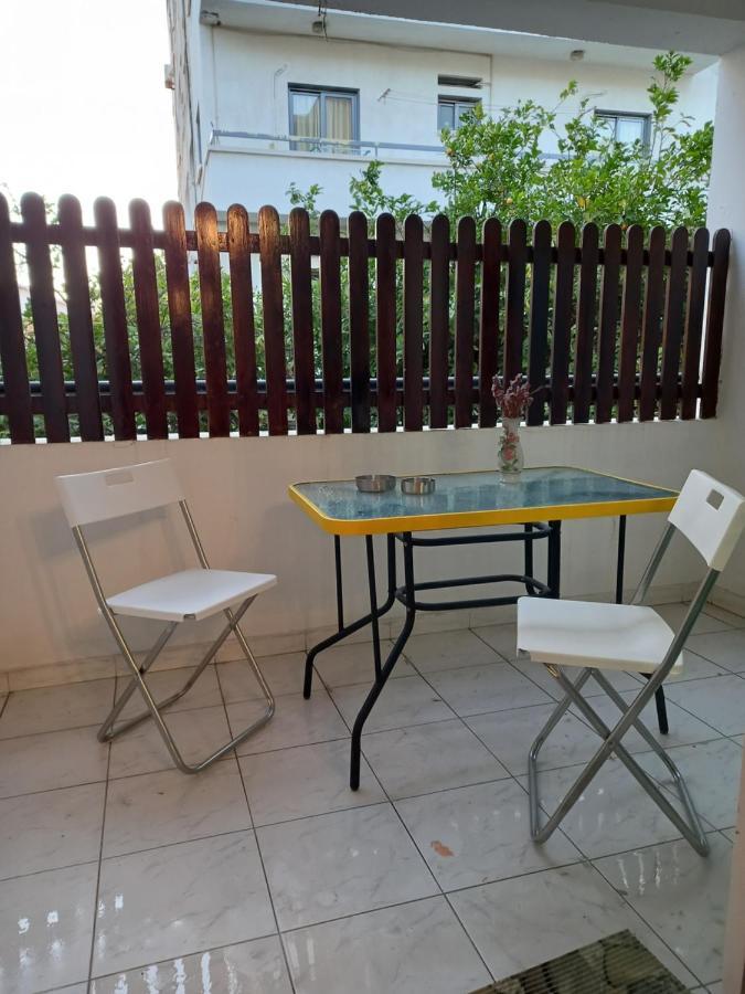 2 Bedroom Apartment Near Finikoudes Larnaka Exterior foto