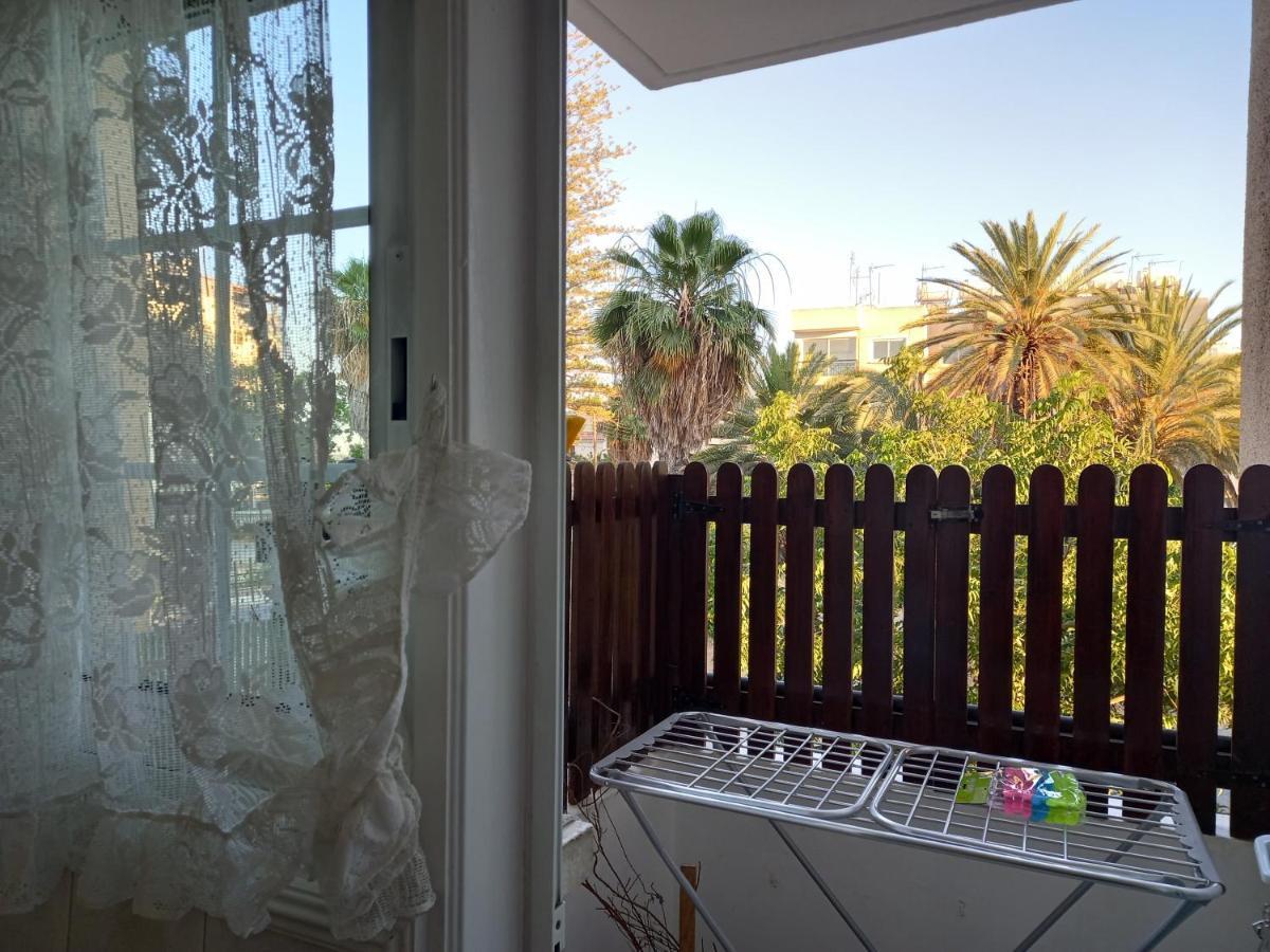 2 Bedroom Apartment Near Finikoudes Larnaka Exterior foto