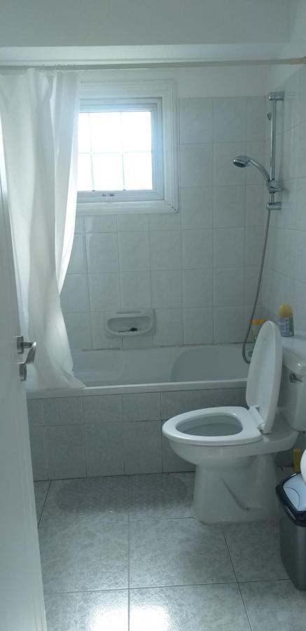 2 Bedroom Apartment Near Finikoudes Larnaka Exterior foto